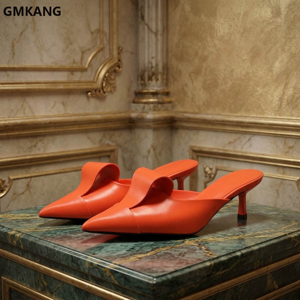 Leatherwork Designs - รองเท้าแมรี่เจนส้นกลางหัวแหลมสำหรับผู้หญิง ดีไซน์รูปตัว V เรียบง่าย หนังนุ่ม สวมใส่สบาย